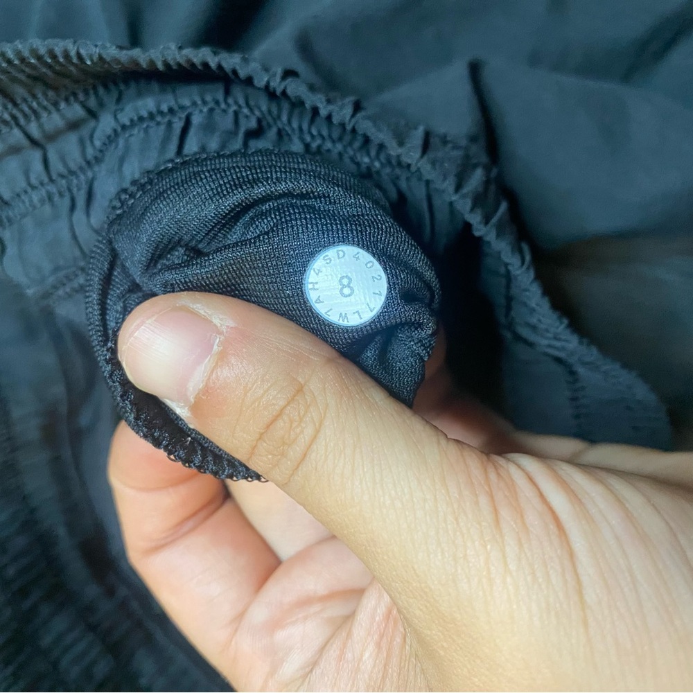 Lululemon Seek The Heat Short II (2.5") - Picture 9 of 10